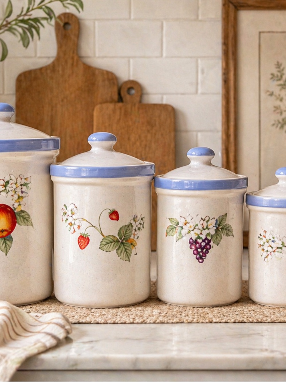 Savoir Vivre “Luscious” Vintage Fruit Canister Set (4)